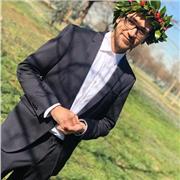 Sono uno studente al secondo anno della magistrale in ingegneria civile con media del 28/30, ho grandi capacità di insegnamento in matematica ( in tutti i suoi ambiti dalla geometria allo studio di funzioni ad n-dimensione ) anche sullo studio della realt